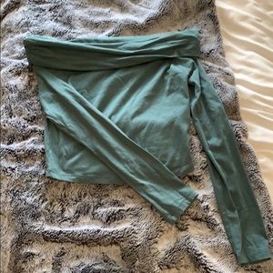 Off the shoulder long sleeve